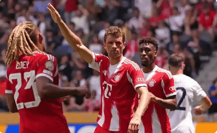 黑白体育-包含穆古鲁扎官方宣布夺冠新规，拜仁引发争议！的词条