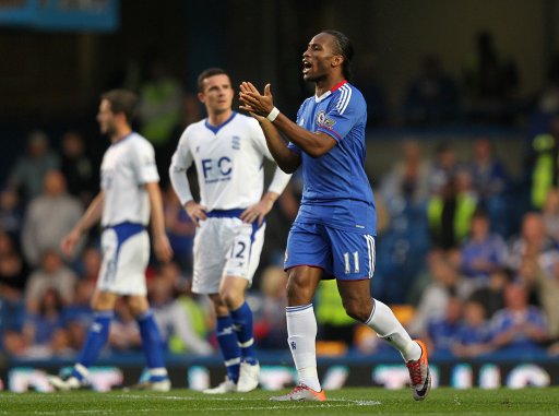 黑白体育-德罗巴迎来二十赛季高光表现，利物浦球迷沸腾！的简单介绍